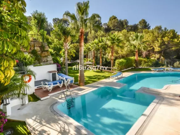 3-bedroom Villa In Istan, Spain (144 M²)