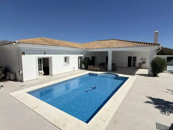 6-bedroom Villa In Mijas, Spain (425 M²)