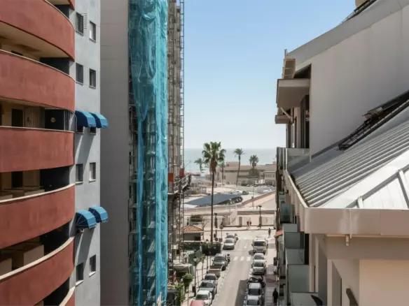 3-bedroom Apartment In Fuengirola, Spain (141 M²)