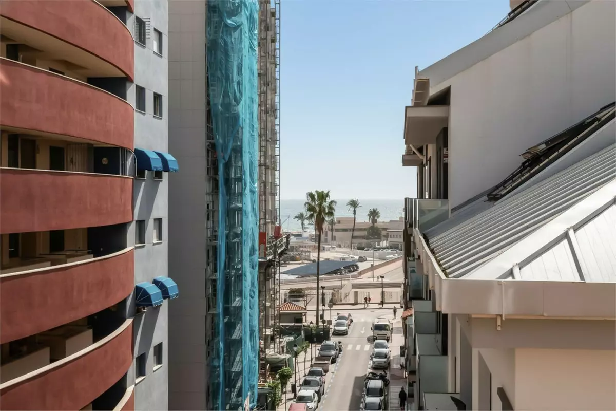 3-bedroom Apartment In Fuengirola, Spain (141 M²)