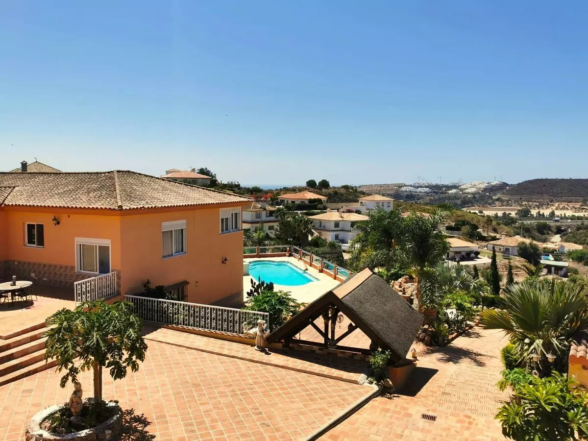 6-bedroom Villa In Mijas, Spain (573 M²)