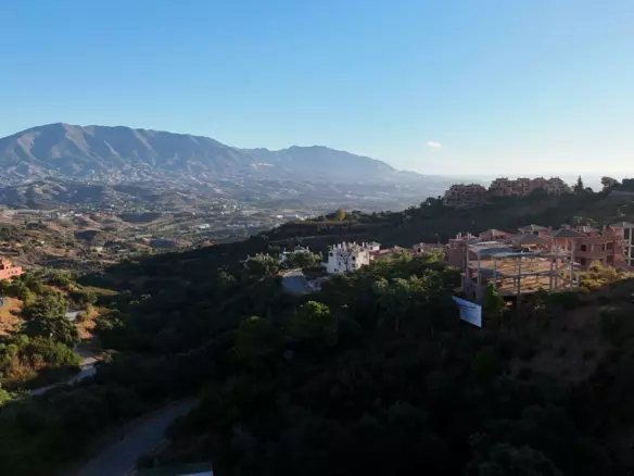 4-bedroom Villa In Marbella, Spain (553 M²)