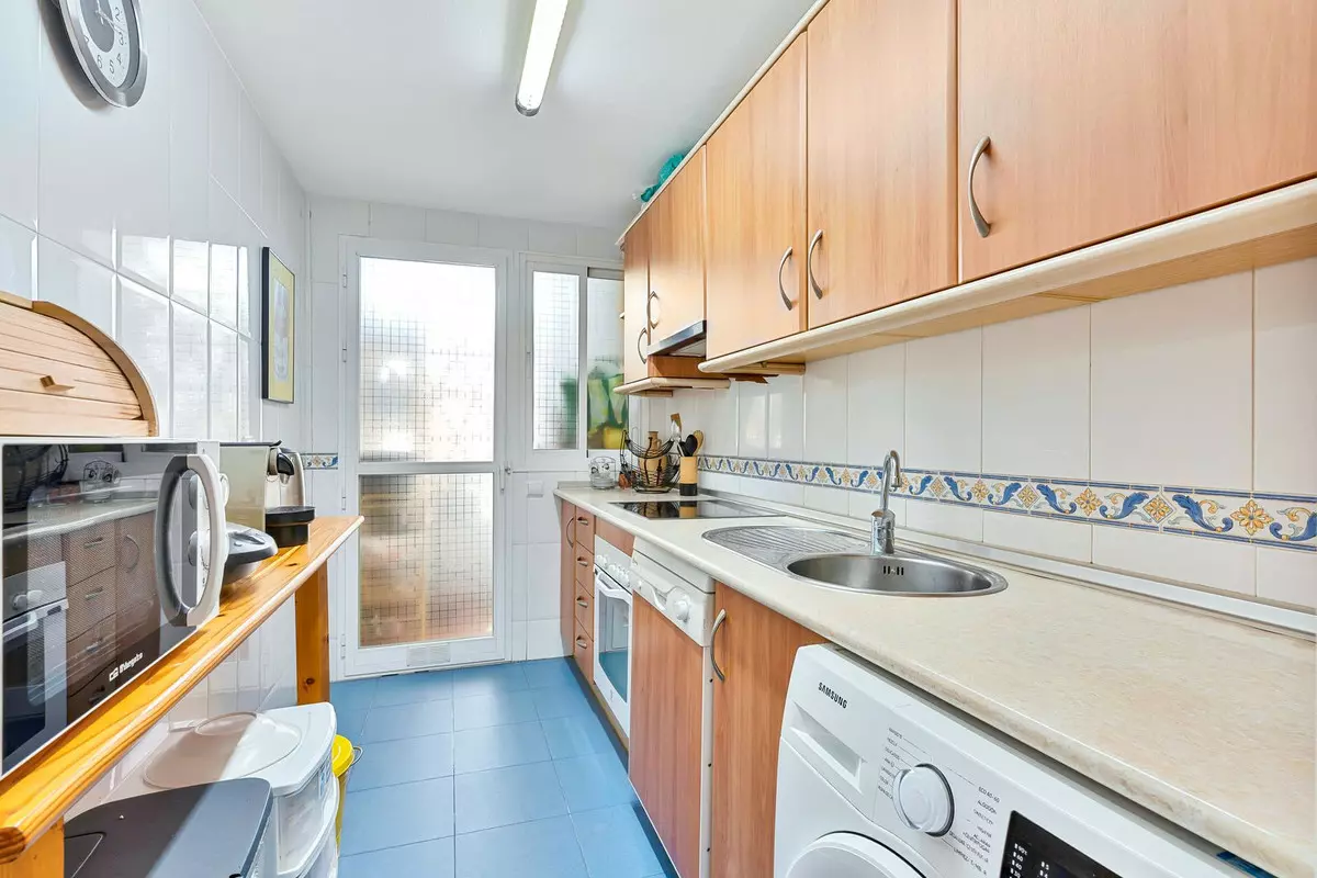 3-bedroom Apartment In Estepona, Spain (126 M²)