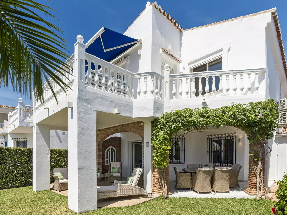 3-bedroom Villa In Mijas, Spain (181 M²)