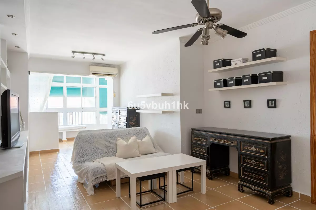 2-bedroom Apartment In Fuengirola, Spain (110 M²)