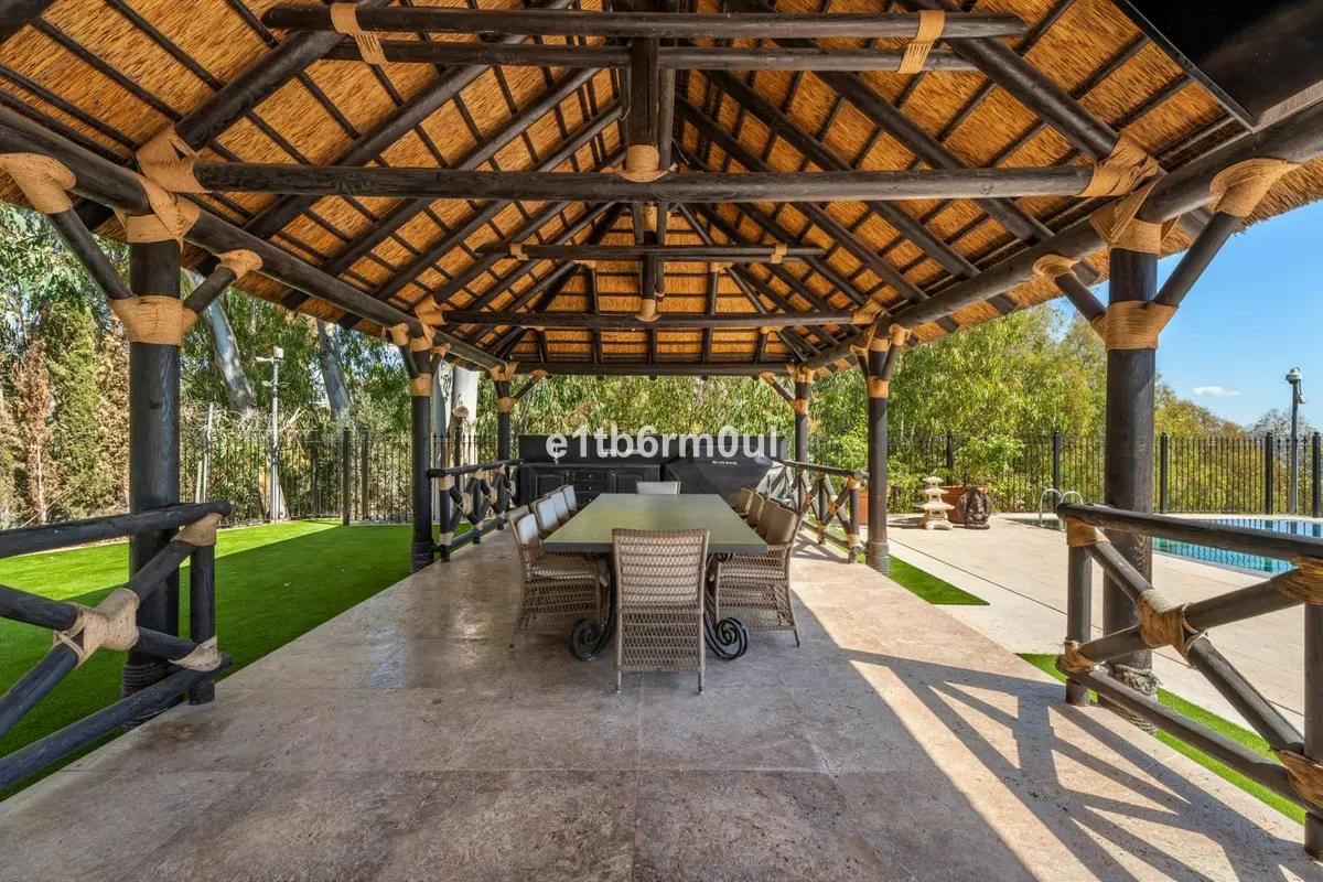 7-bedroom Villa In Benahavis, Spain (736 M²)