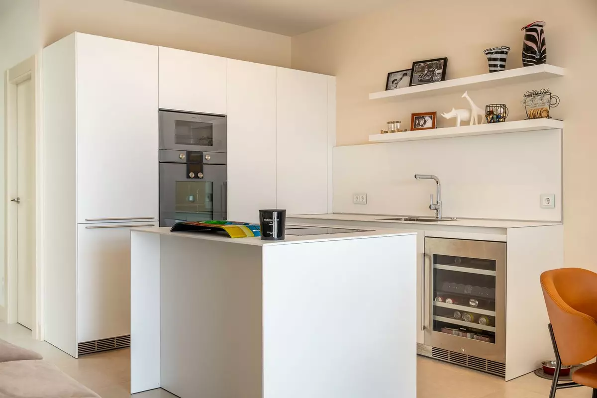 4-bedroom Town House In Estepona, Spain (398 M²)