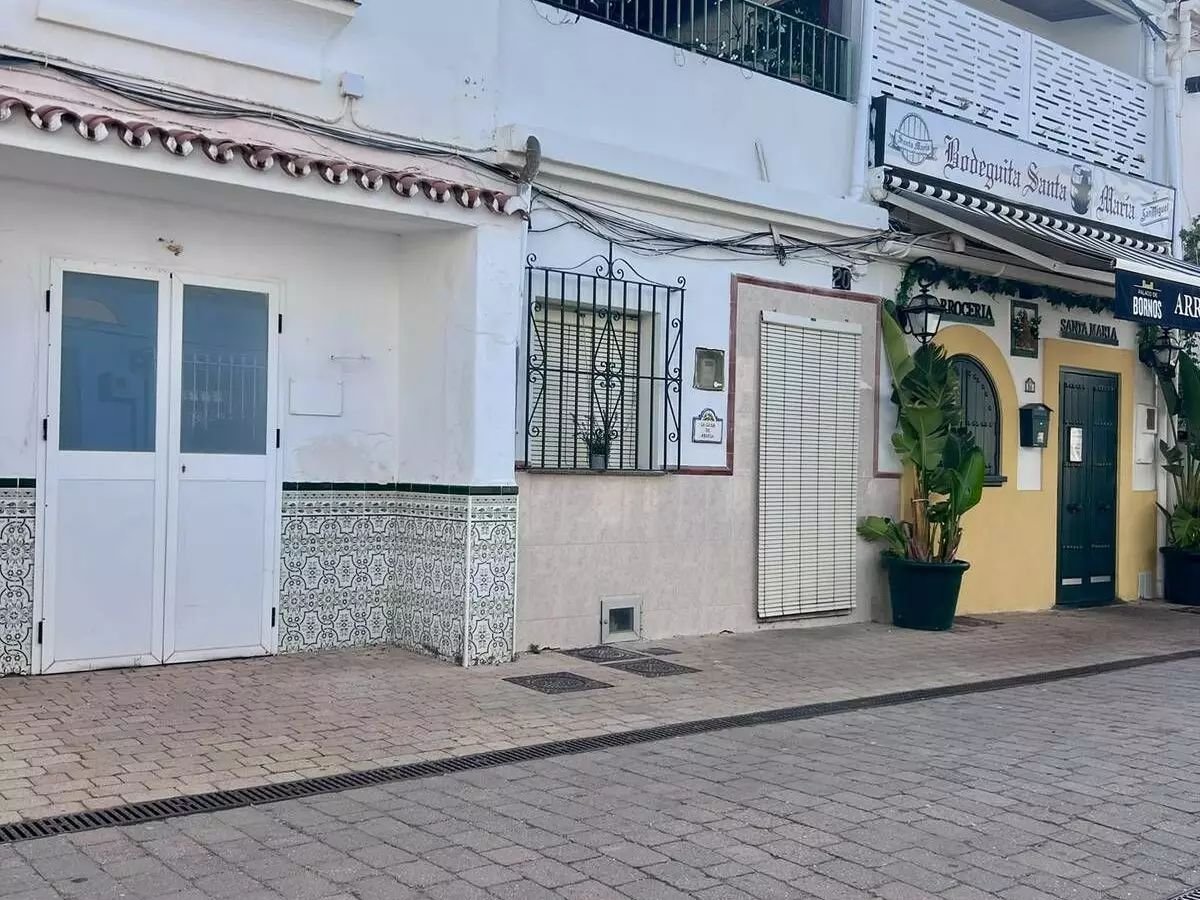 3-bedroom Town House In Estepona, Spain (94 M²)