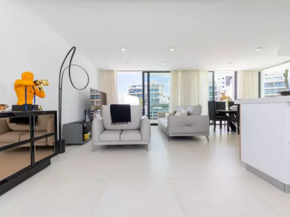 2-bedroom Apartment In Fuengirola, Spain (126 M²)