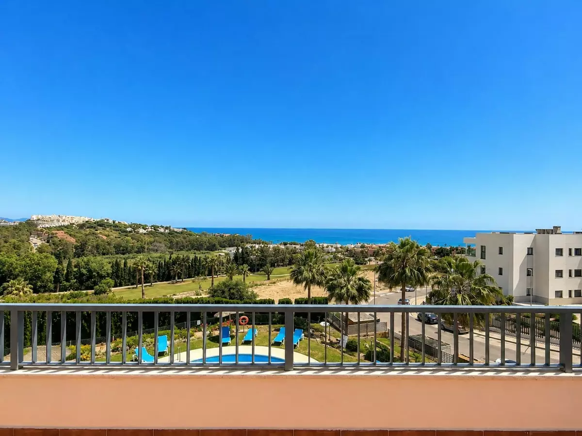2-bedroom Apartment In Casares, Spain (98 M²)