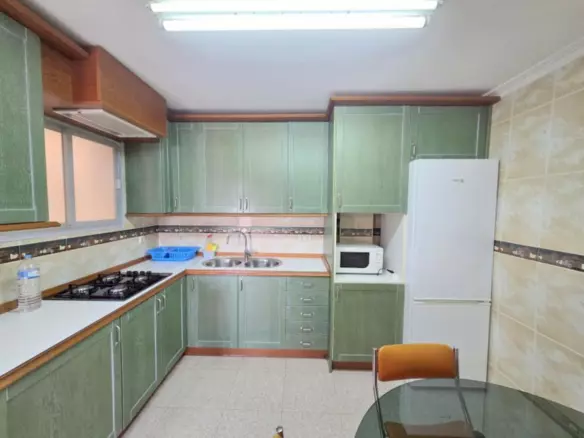 3-bedroom Apartment In Manilva, Spain (90 M²)
