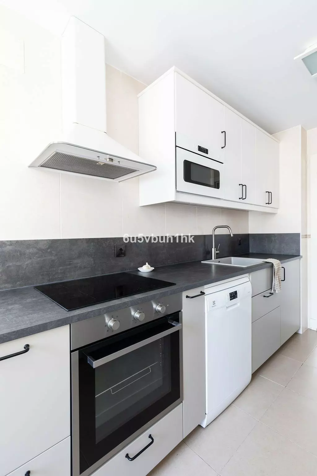 3-bedroom Apartment In Benalmádena, Spain (218 M²)