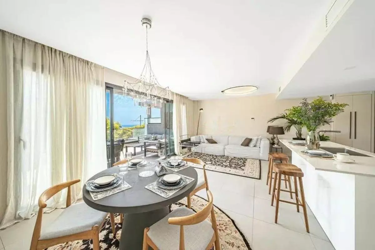 3-bedroom Apartment In Estepona, Spain (110 M²)