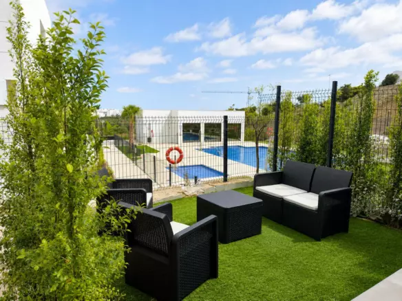 3-bedroom Apartment In Estepona, Spain (101 M²)