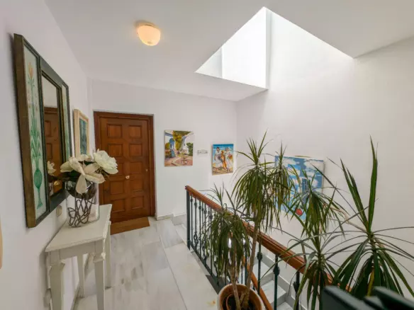 3-bedroom Apartment In Marbella, Spain (150 M²)