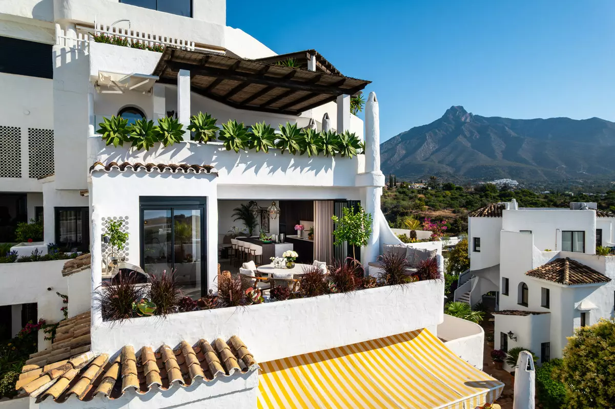 3-bedroom Apartment In Marbella, Spain (126 M²)