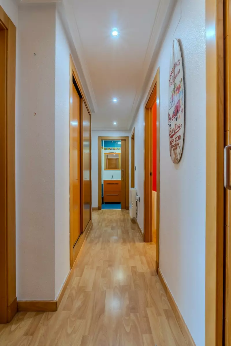 3-bedroom Apartment In Guardamar Del Segura, Spain (82 M²)