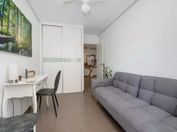 3-bedroom Apartment In Torrevieja, Spain (88 M²)