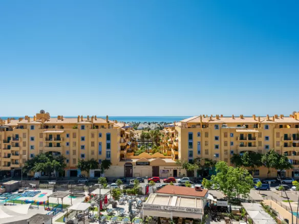 2-bedroom Apartment In Marbella, Spain (138 M²)