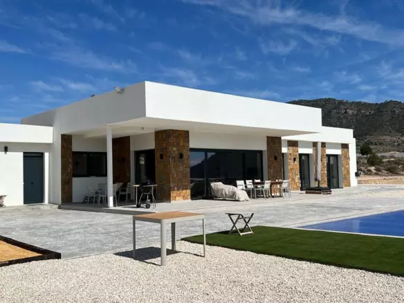4-bedroom Villa In Aspe, Spain (227 M²)