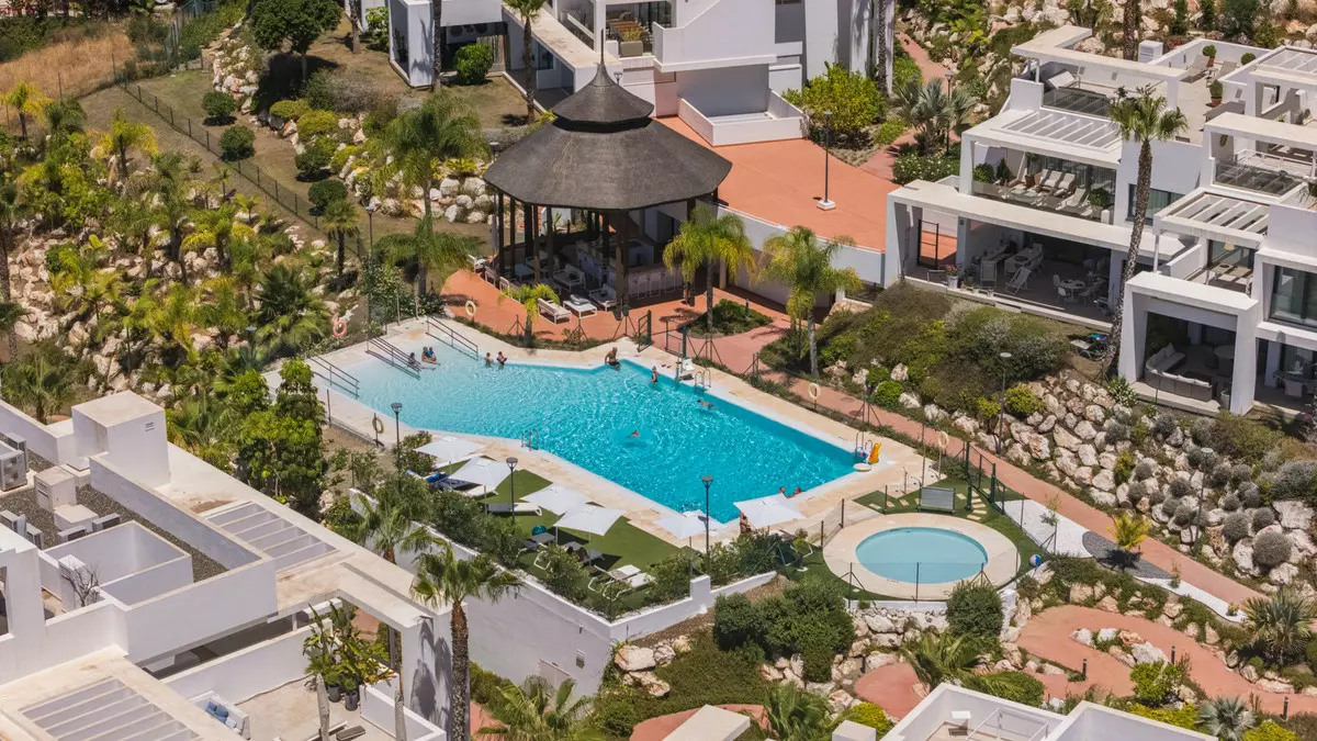 2-bedroom Apartment In Benahavis, Spain (222 M²)