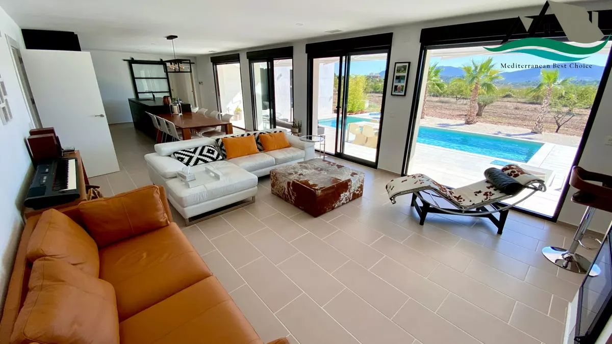 3-bedroom Villa In La Romana, Spain (165 M²)