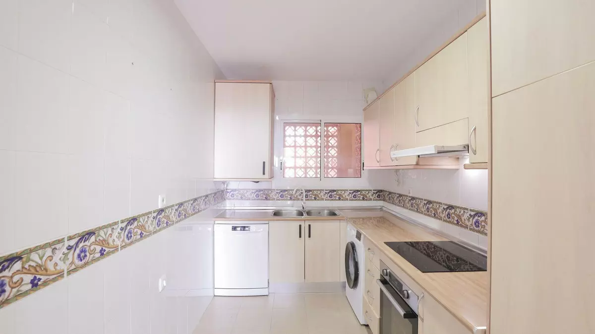2-bedroom Apartment In Marbella, Spain (111 M²)