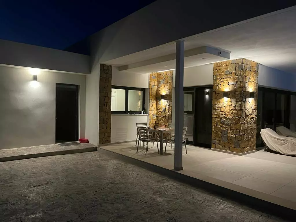 4-bedroom Villa In Aspe, Spain (227 M²)