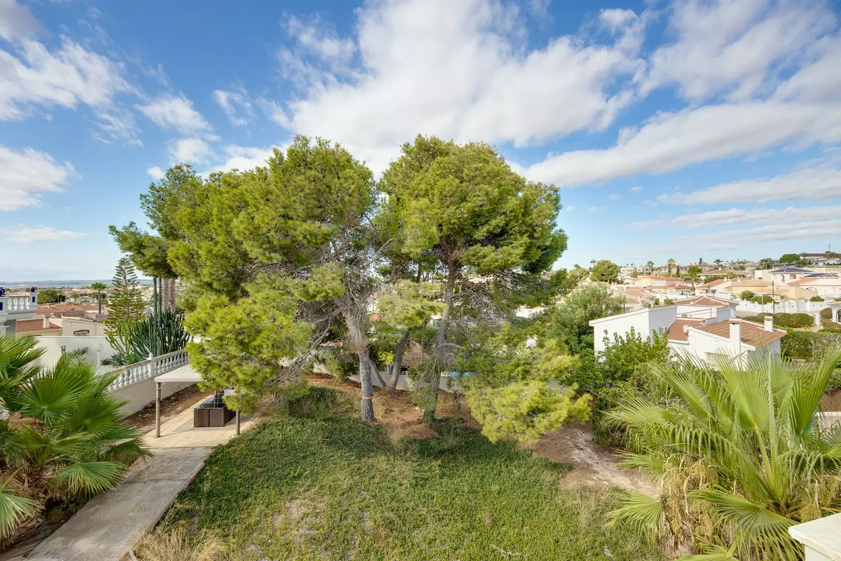 4-bedroom Villa In Rojales, Spain (312 M²)