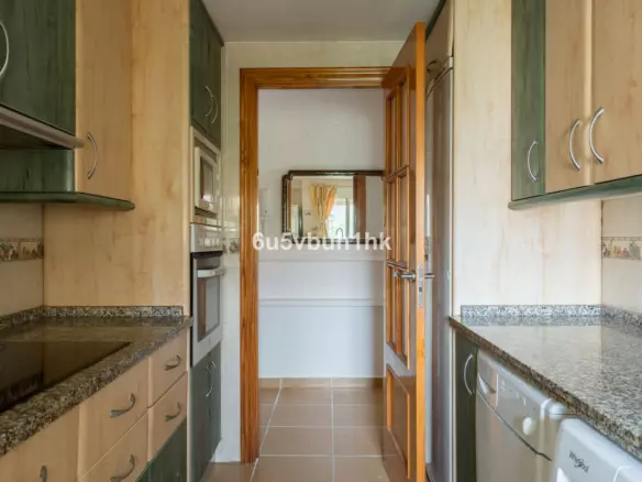 2-bedroom Apartment In Fuengirola, Spain (110 M²)