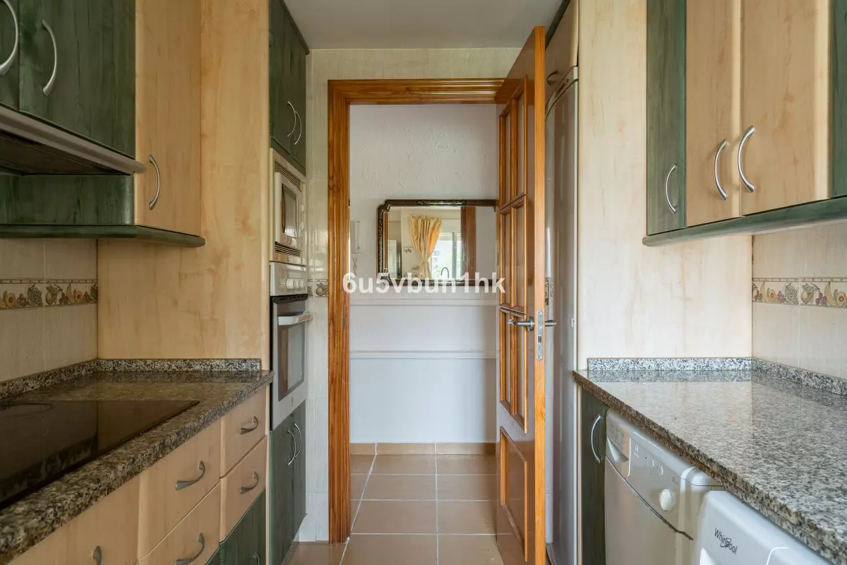2-bedroom Apartment In Fuengirola, Spain (110 M²)