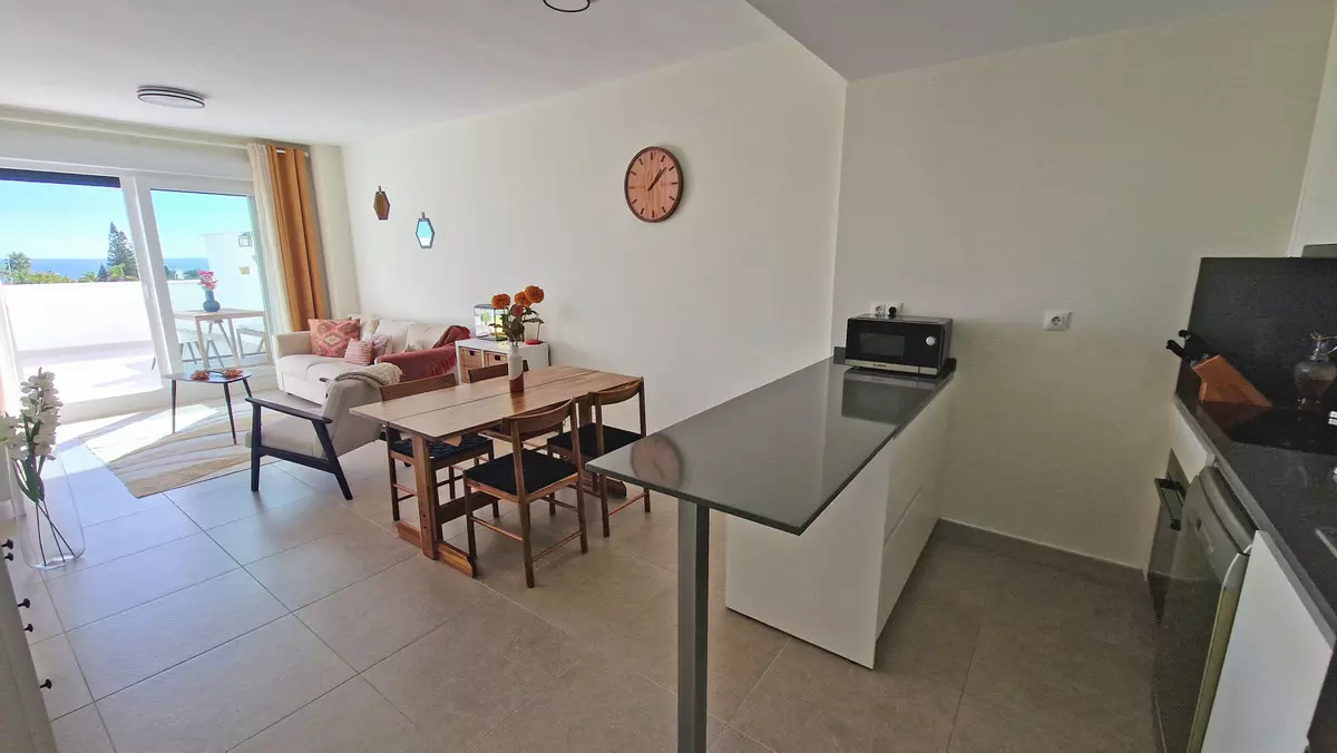3-bedroom Apartment In Estepona, Spain (115 M²)