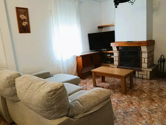 5-bedroom Villa In Elche, Spain (376 M²)