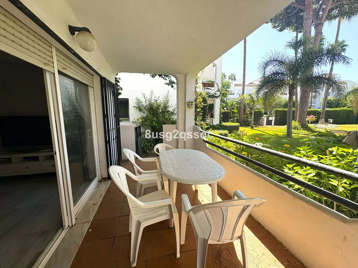 3-bedroom Apartment In Estepona, Spain (124 M²)