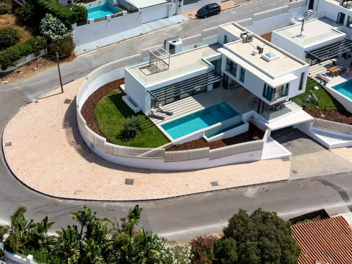 4-bedroom Villa In Mijas, Spain (337 M²)