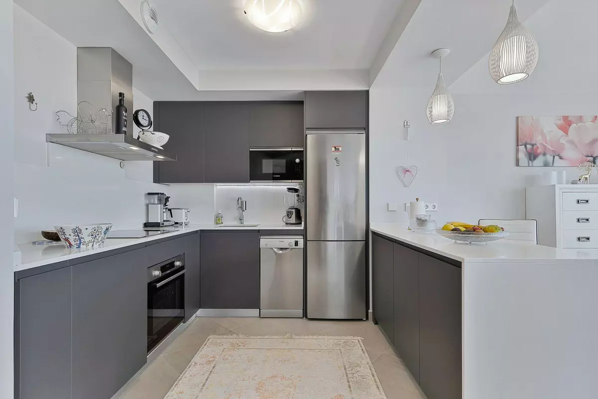 2-bedroom Apartment In Fuengirola, Spain (83 M²)