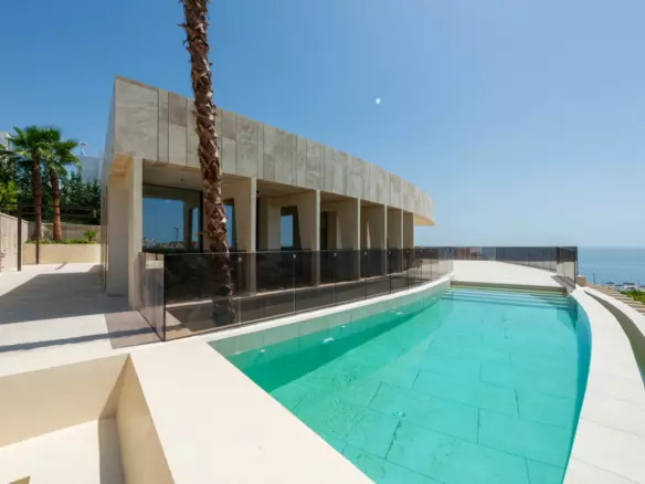 5-bedroom Villa In Casares, Spain (529 M²)