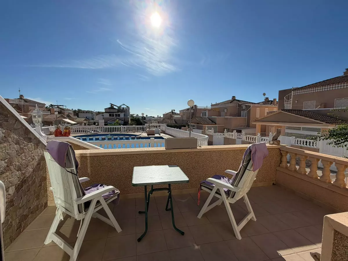 2-bedroom Apartment In Torrevieja, Spain (85 M²)