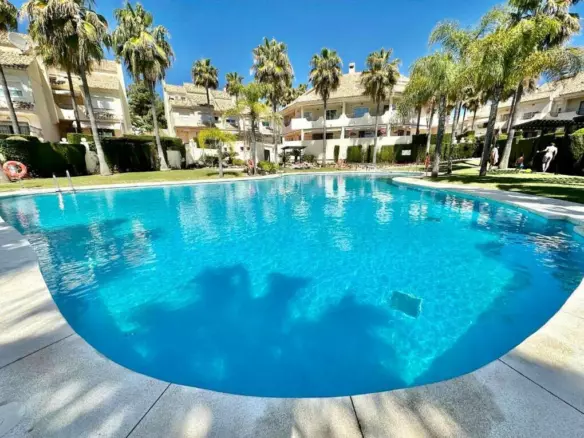 3-bedroom Town House In Marbella, Spain (227 M²)