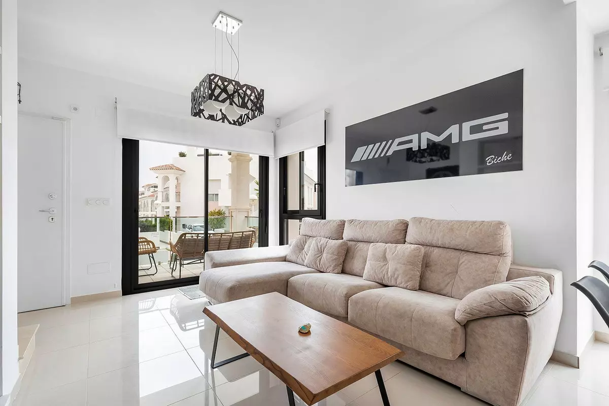 4-bedroom Villa In Rojales, Spain (157 M²)