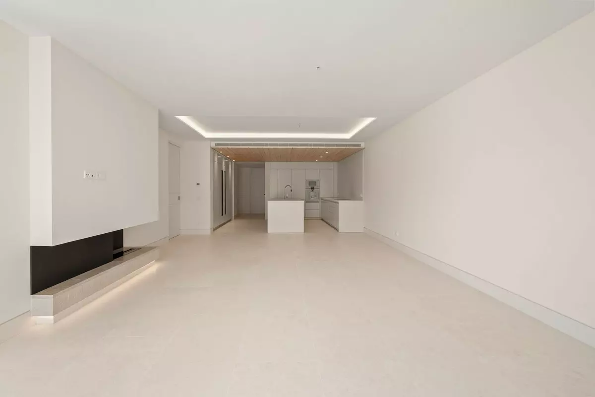 4-bedroom Apartment In Marbella, Spain (244 M²)