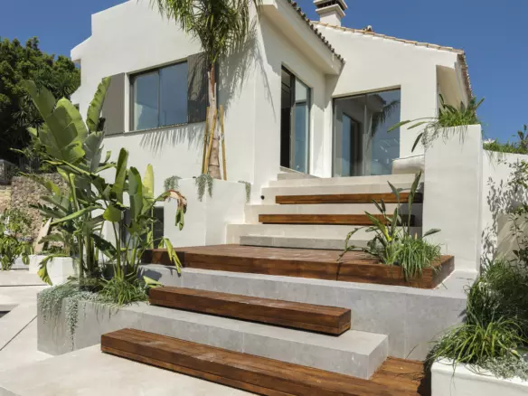 5-bedroom Villa In Marbella, Spain (785 M²)
