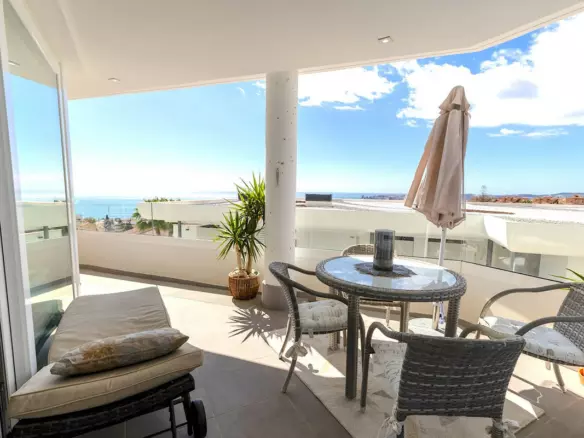 2-bedroom Apartment In Fuengirola, Spain (83 M²)