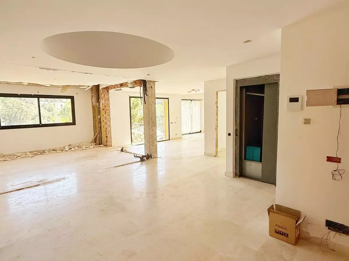 5-bedroom Villa In Marbella, Spain (525 M²)