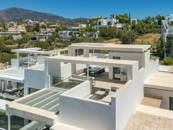 2-bedroom Apartment In Benahavis, Spain (222 M²)