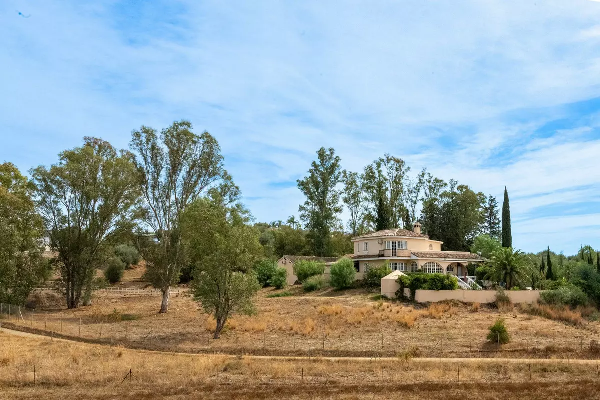 6-bedroom Country House In Mijas, Spain (542 M²)