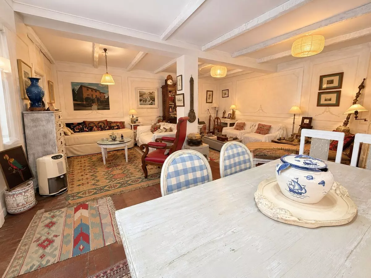 5-bedroom Town House In Benahavis, Spain (208 M²)
