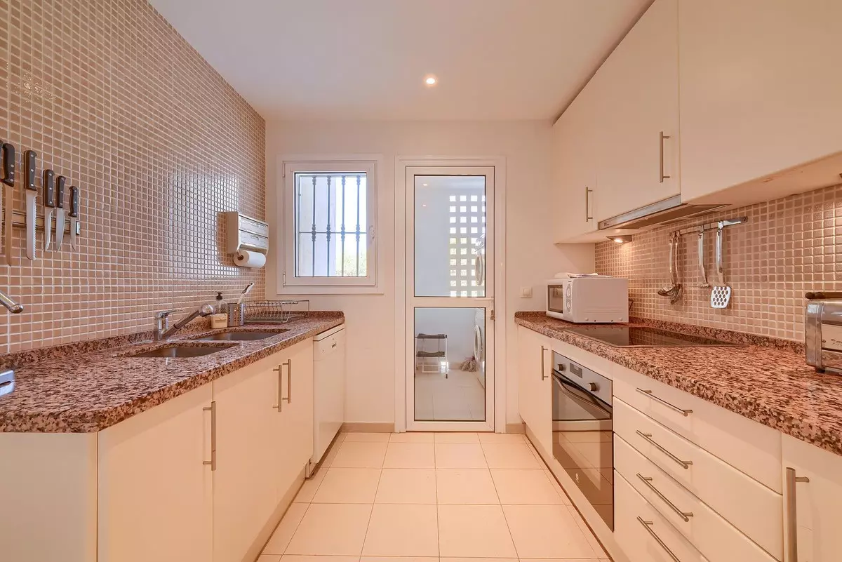 3-bedroom Apartment In Málaga, Spain (146 M²)