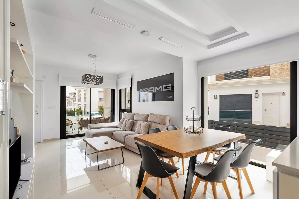 4-bedroom Villa In Rojales, Spain (157 M²)