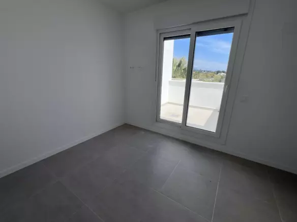 3-bedroom Apartment In Estepona, Spain (126 M²)